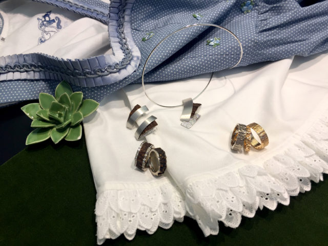 Hirschhornschmuck by Tiroler Goldschmied
