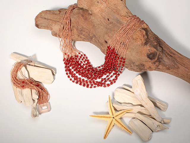 Eva Nueva Schmuck