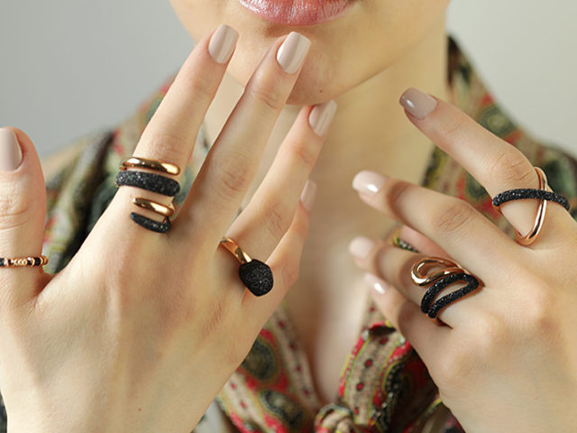 Schmuck Trend viele Ringe